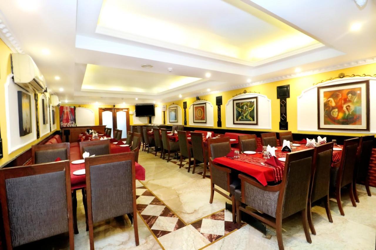 Hotel City Heart Premium Chandigarh Bagian luar foto