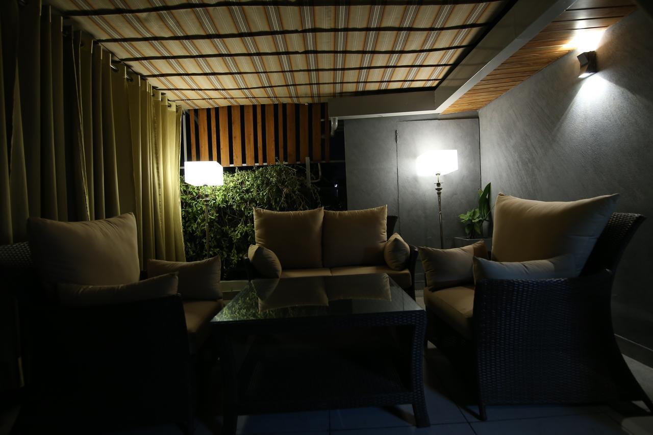 Hotel City Heart Premium Chandigarh Bagian luar foto