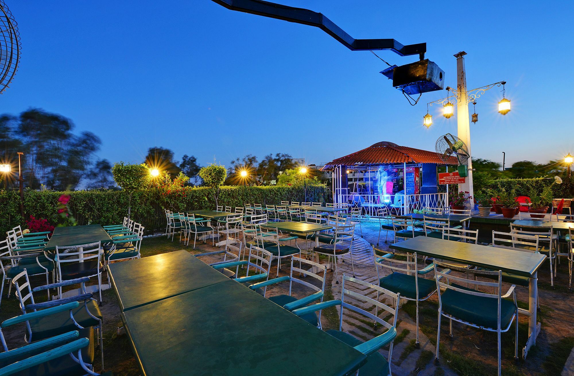 Hotel City Heart Premium Chandigarh Bagian luar foto