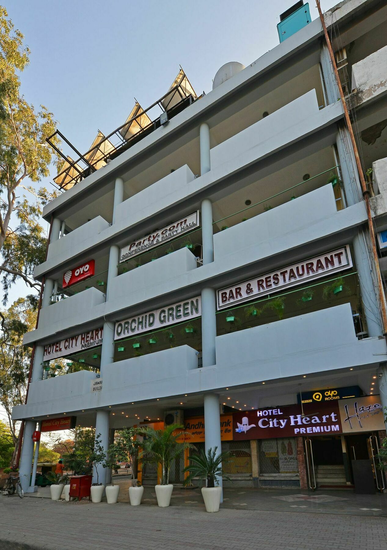 Hotel City Heart Premium Chandigarh Bagian luar foto